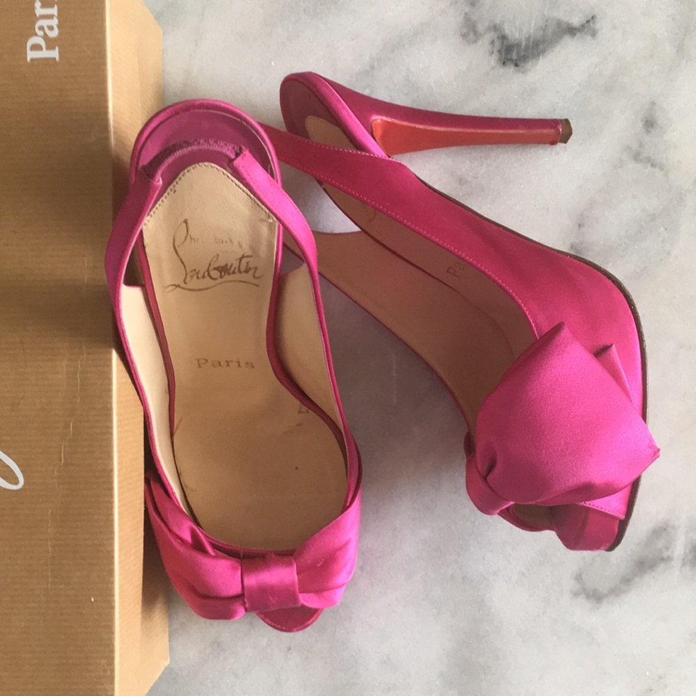 Christians Louboutin pink satin 37.5 heels